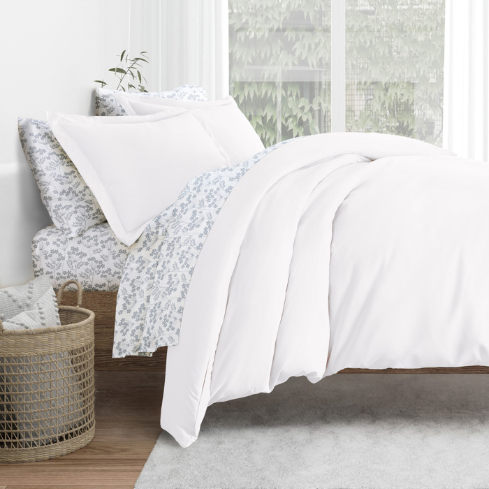 Bedding Bundle, Solid Duvet Cover Set, White Comforter and Patterned Sheet Set