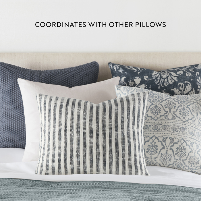 Decor Throw Pillow in Seed Stitch Knit Fabric