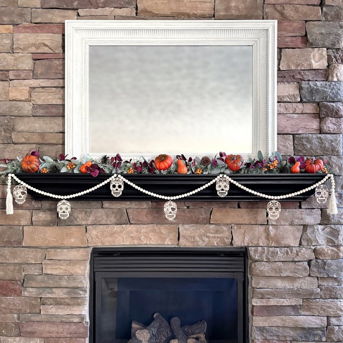 Candy Skull Wood Bead Garland with Interchangeable Seasonal Charms