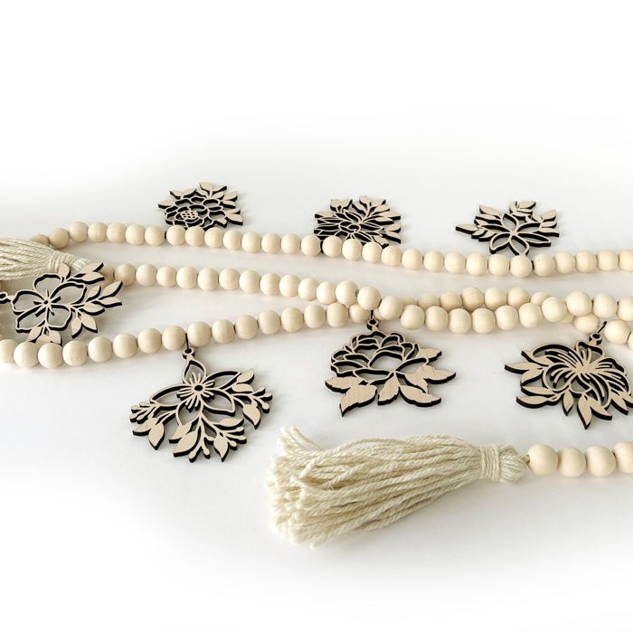 Flower Wood Bead Garland with Interchangeable Seasonal Charms
