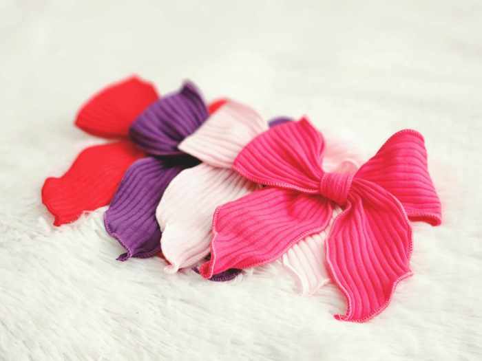 Solid color ribbed hair bow