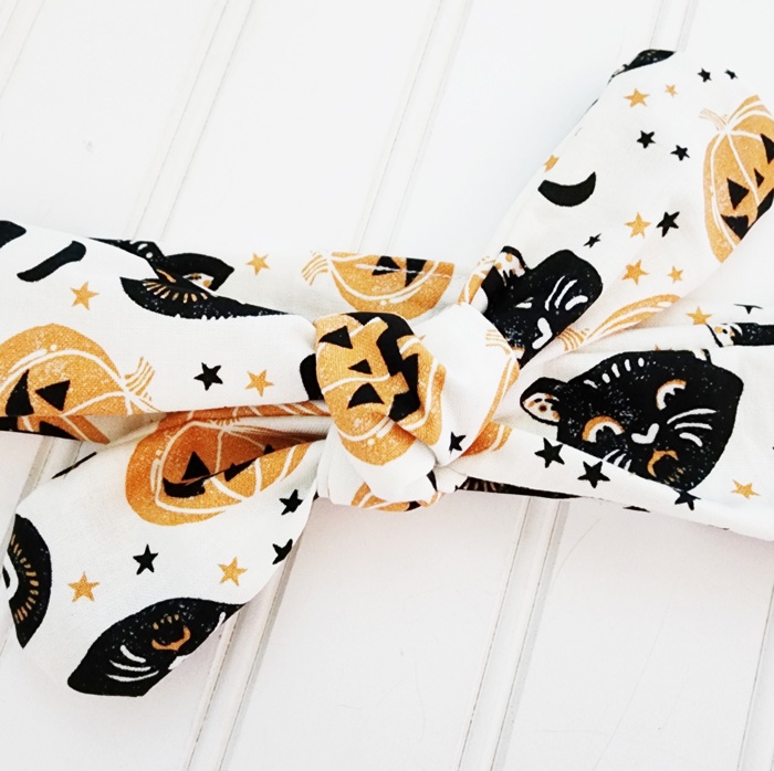 Knotted Headband - Owls and Pumpkins on White