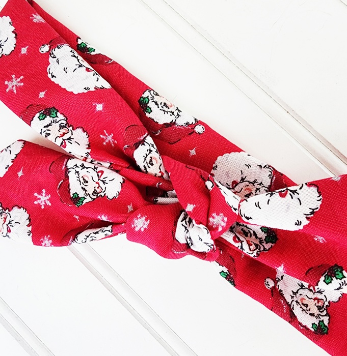 Knotted Headband - Vintage Santa