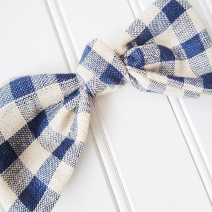 Hair Bow - Navy and Tan Gingham