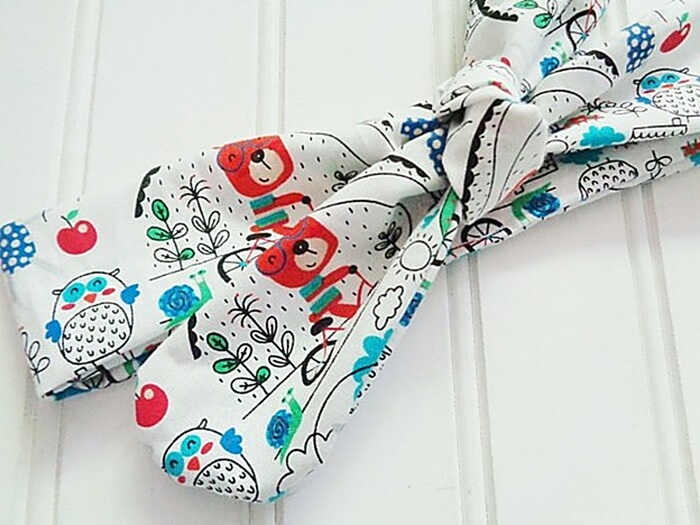 Knotted Headband - Animals at Play