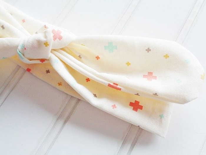 Knotted Headband - Colored Swiss Cross