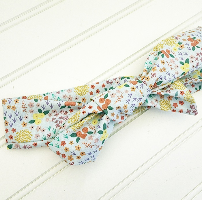 Knotted Headband - Flower Meadow on Blue