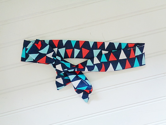 Knotted Headband - Triangles on Navy