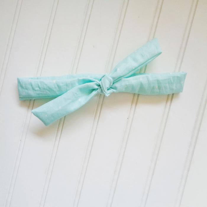 Skinny Headband - Dots on Light Blue