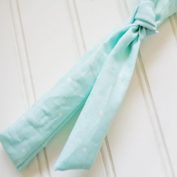 Skinny Headband - Dots on Light Blue