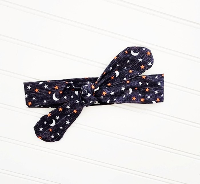Knotted Headband - Gold Skulls on Black