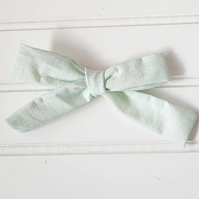 Classic Bow Clip - Mint Lines
