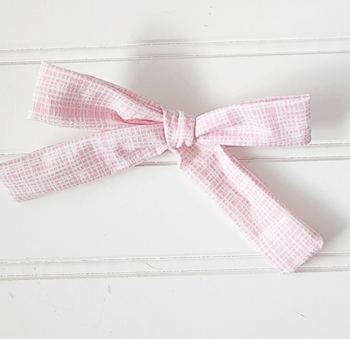 Classic Bow Clip - Pink with Lines
