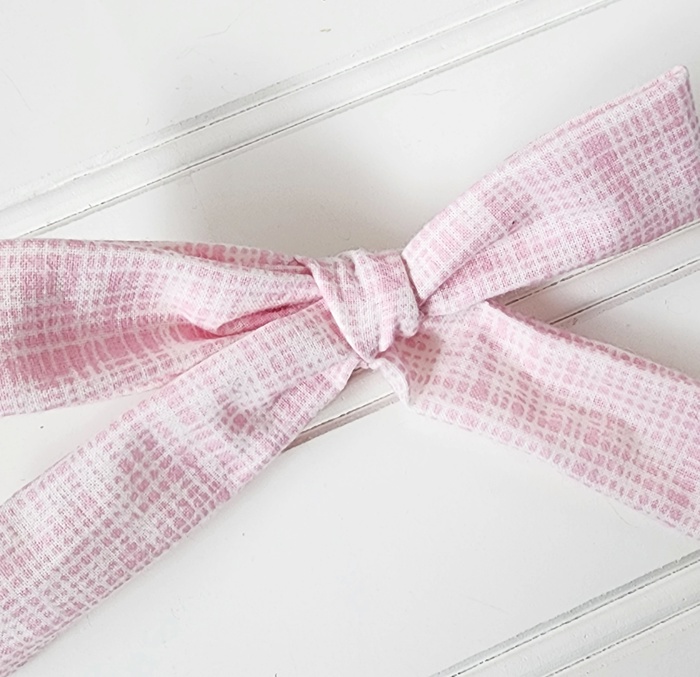 Classic Bow Clip - Pink with Lines