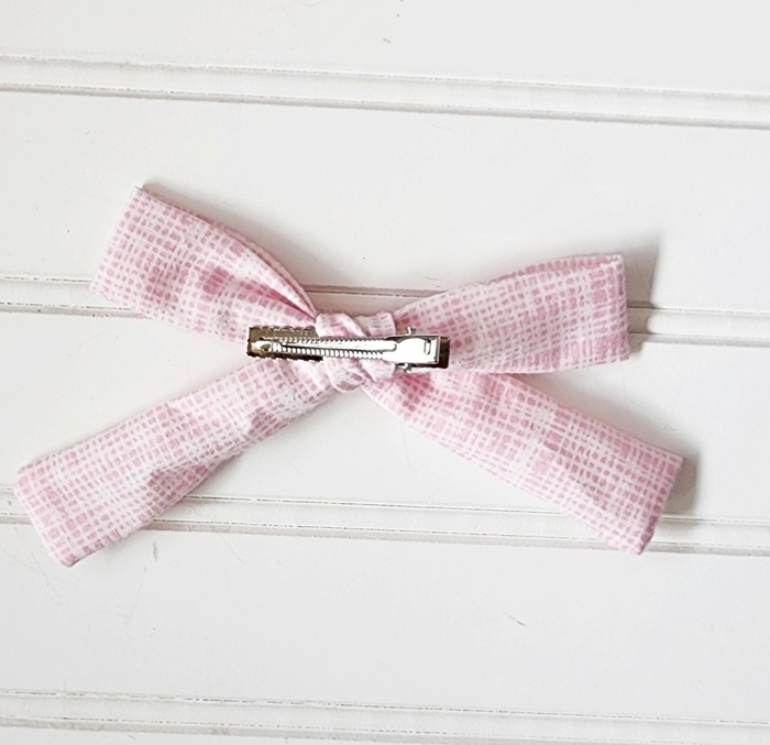 Classic Bow Clip - Pink with Lines