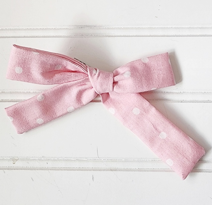 Classic Bow Clip - Dots on Pink