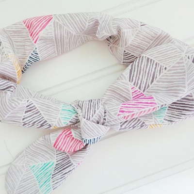 Knotted Elastic Headband - Mod Print on Gray