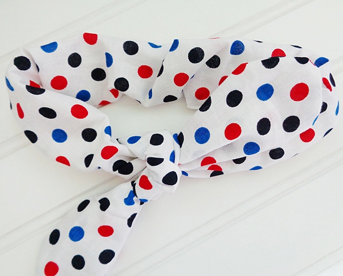 Knotted Elastic Headband - Red and Blue Dots