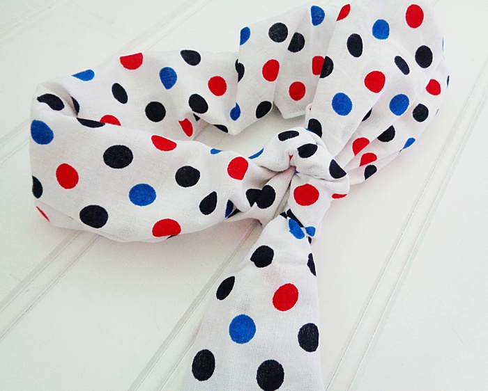 Knotted Elastic Headband - Red and Blue Dots