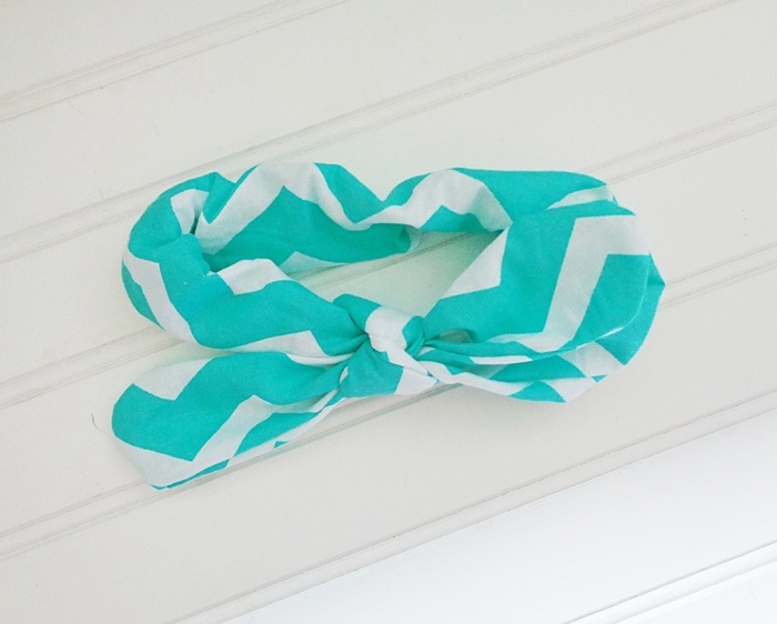 Knotted Elastic Headband - Teal Chevron