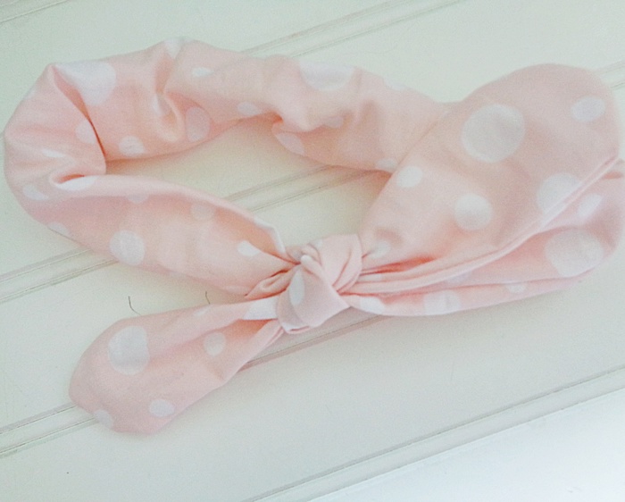 Knotted Elastic Headband - White Dots on Peach