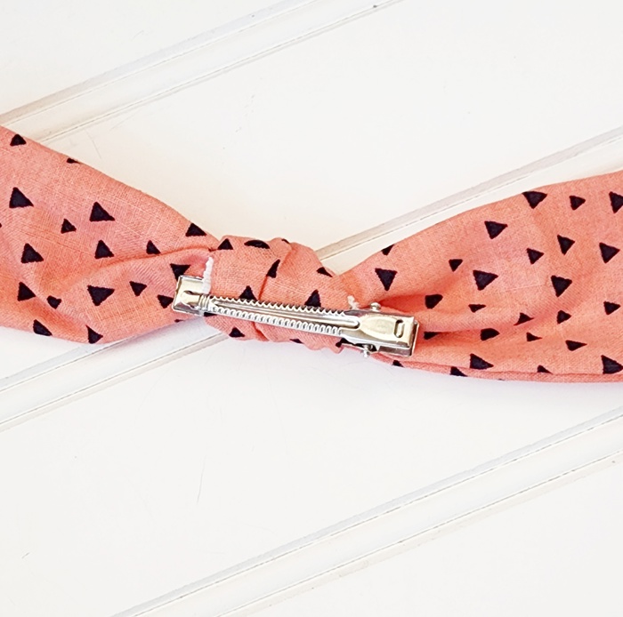 Hair Bow Clip - Navy Triangles on Coral