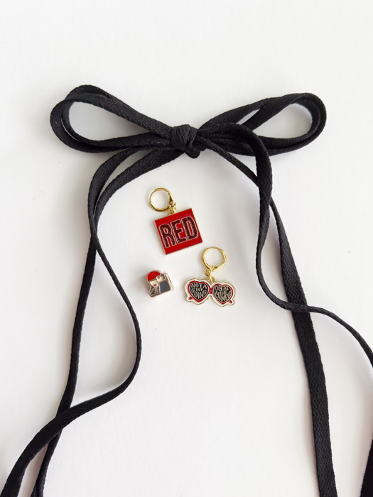 Pop-Star Inspired Shoelace Charm Set – Perfect for Fans!