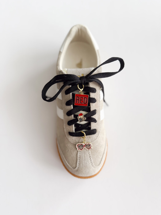 Pop-Star Inspired Shoelace Charm Set – Perfect for Fans!