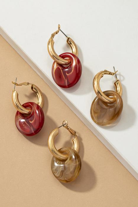 Hollow tube hoop earrings with dangling acetate
