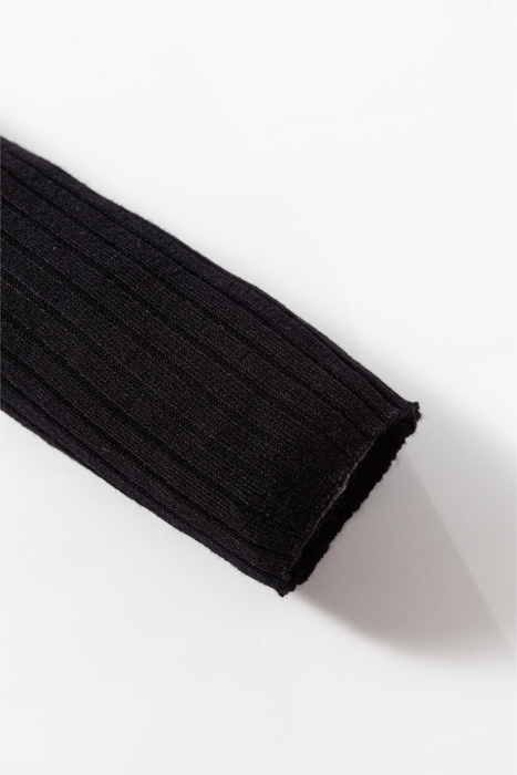 Timeless Noir Ribbed Knit Cardigan