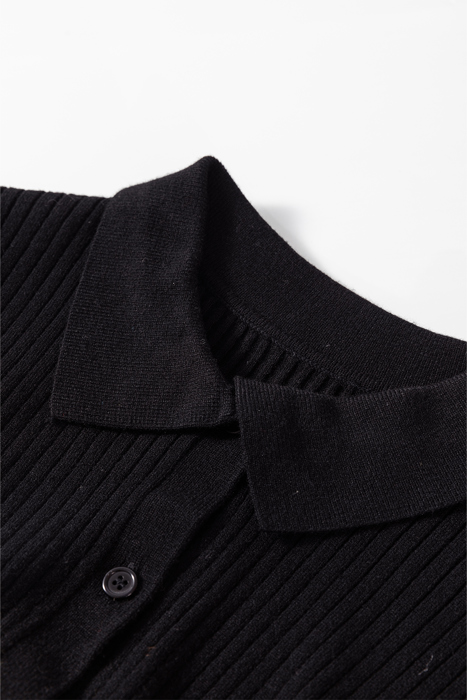 Timeless Noir Ribbed Knit Cardigan
