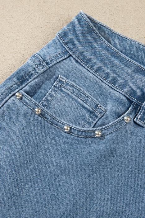 Rivet Line Cuffed Jeans