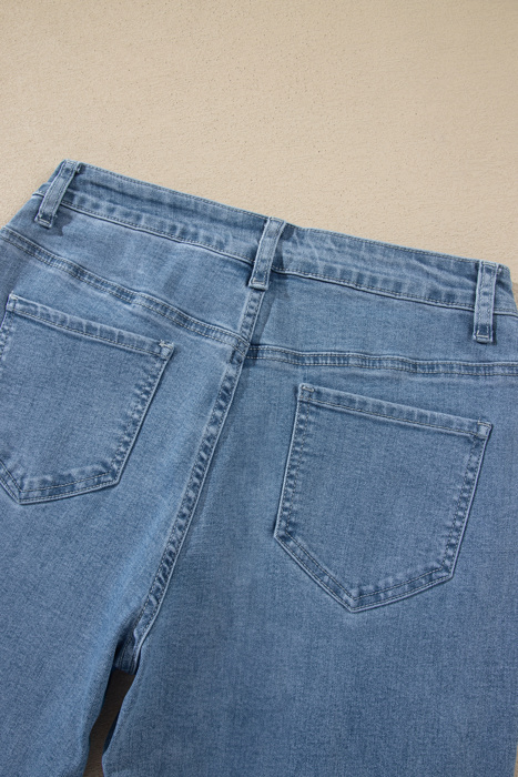 Rivet Line Cuffed Jeans