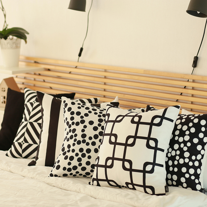 Decorative Geometric Diagonal Single Throw Pillow Cover 18" in. x 18" in. Square for Couch, Bedding