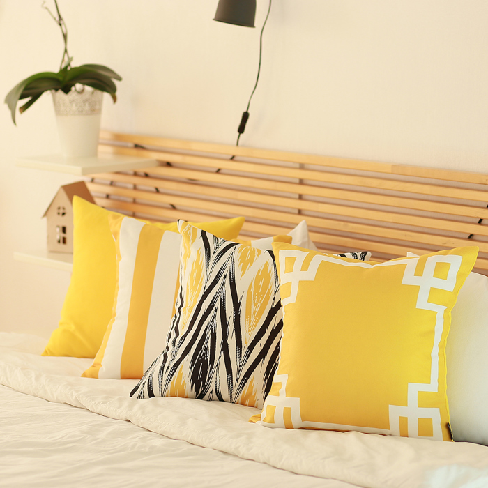 Geometric Decorative Throw Pillow Cover 18" in. x 18" in.  Square for Couch, Bedding