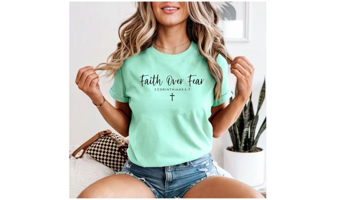 Faith Christian T-Shirt, Minimalist Faith Shirt for Women, Faith Graphic Tee, Inspirational Christian Apparel