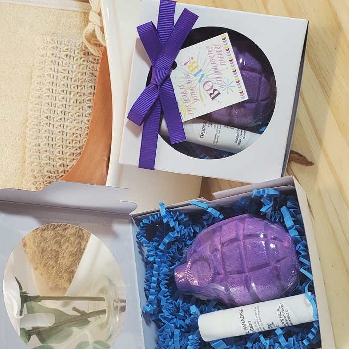 Back to School Teacher Themed Gift Set's l Bath bomb and Lip Balm l Thoughtful Gift l Teacher Gift l Back to School