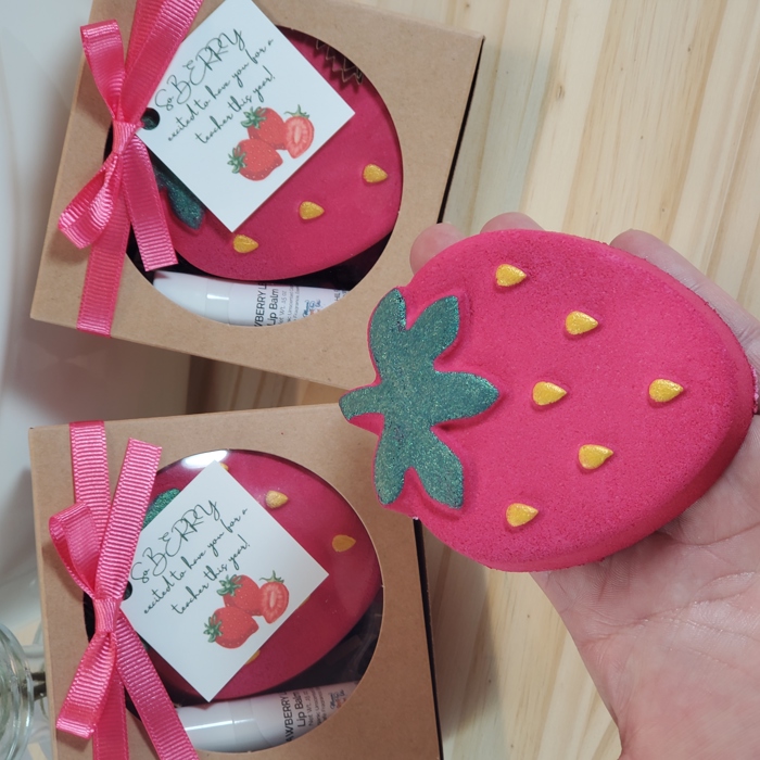 Back to School Teacher Themed Gift Set's l Bath bomb and Lip Balm l Thoughtful Gift l Teacher Gift l Back to School
