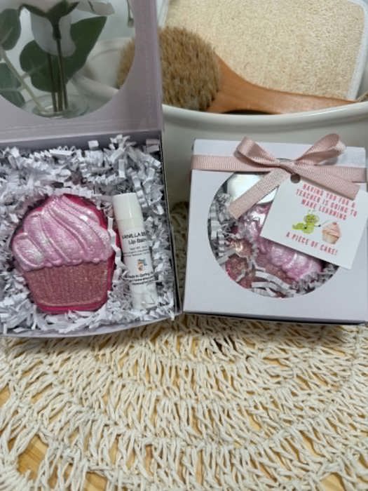 Back to School Teacher Themed Gift Set's l Bath bomb and Lip Balm l Thoughtful Gift l Teacher Gift l Back to School