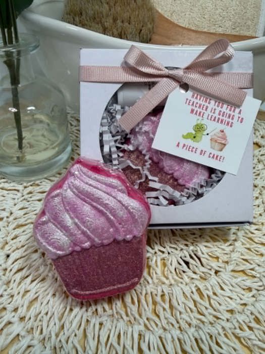Back to School Teacher Themed Gift Set's l Bath bomb and Lip Balm l Thoughtful Gift l Teacher Gift l Back to School