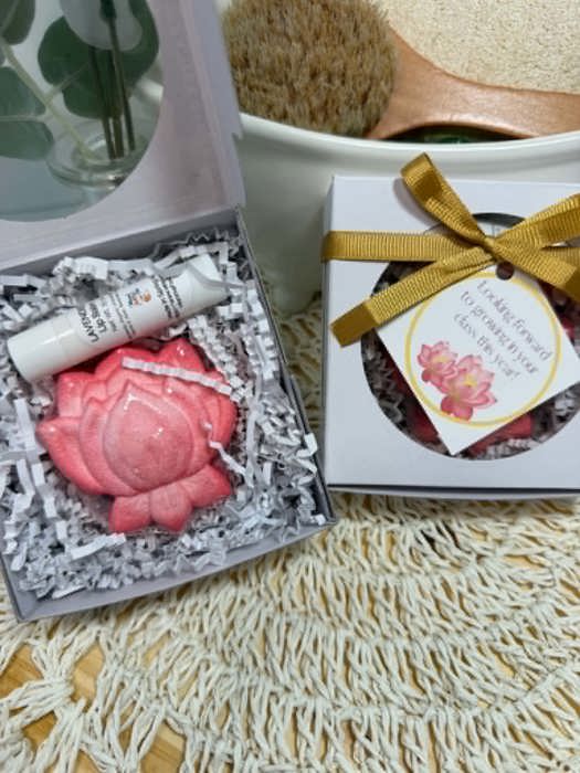 Back to School Teacher Themed Gift Set's l Bath bomb and Lip Balm l Thoughtful Gift l Teacher Gift l Back to School