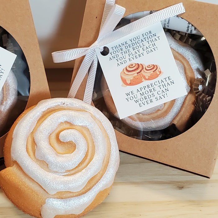 Thank you for your dedication gift - Cinnamon Roll Gift Set - Bath Bomb with Lip Balm - Teacher Gift - Employee Gift - Coworker Gift - Friend Gift - Thankful Gift - Gift Set - Bath Bomb - Lip Balm