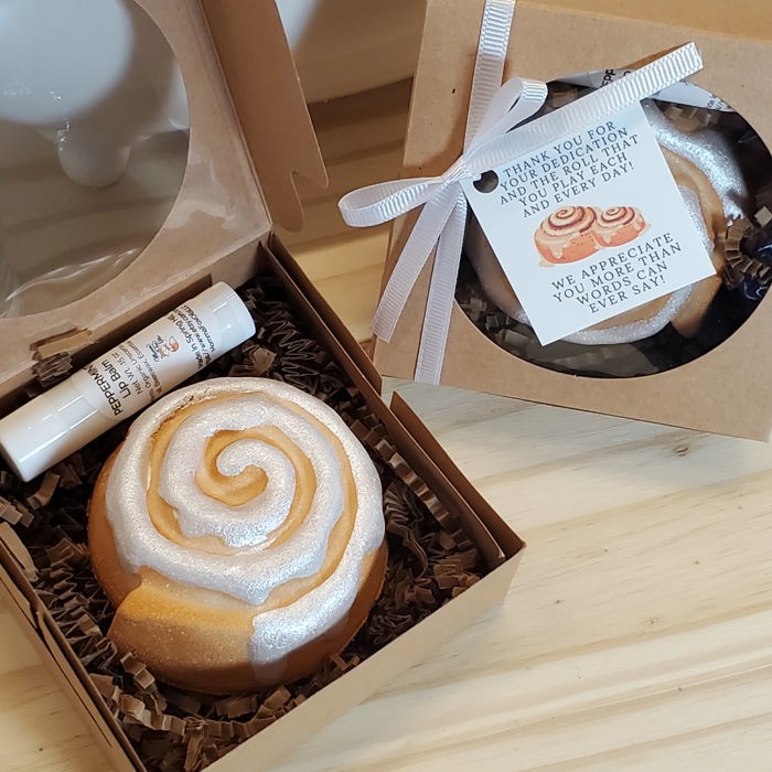 Thank you for your dedication gift - Cinnamon Roll Gift Set - Bath Bomb with Lip Balm - Teacher Gift - Employee Gift - Coworker Gift - Friend Gift - Thankful Gift - Gift Set - Bath Bomb - Lip Balm