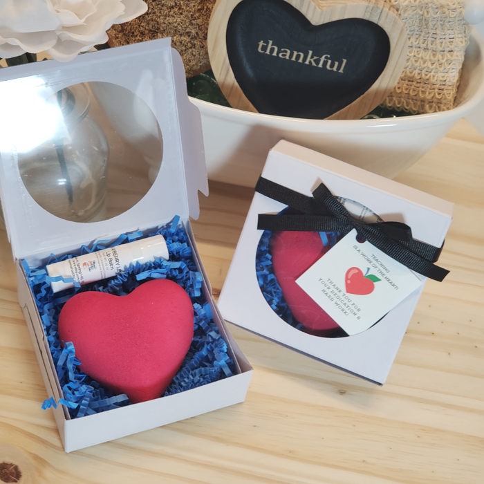 Thank you gift - Heart Gift Set - Bath Bomb with Lip Balm - Teacher Gift - Thankful Gift - Thank You Gift - Gift Set - Bath Bomb - Lip Balm