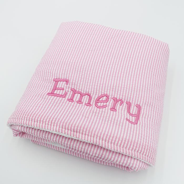 Personalized Gingham Towel, Kids Embroidered Towel, Toddler Seersucker Bath Towel, Kids Beach Towel, Children's Monogram Beach Towel
