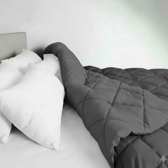 All-Season Lightweight Solid and Reversible Microfiber Comforter