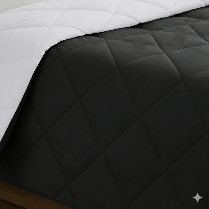 All-Season Lightweight Solid and Reversible Microfiber Comforter