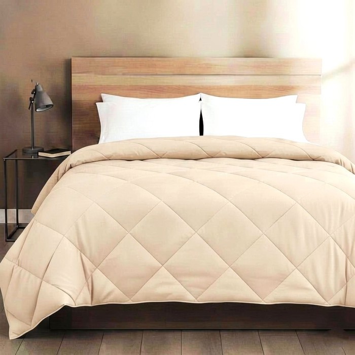 All-Season Lightweight Solid and Reversible Microfiber Comforter