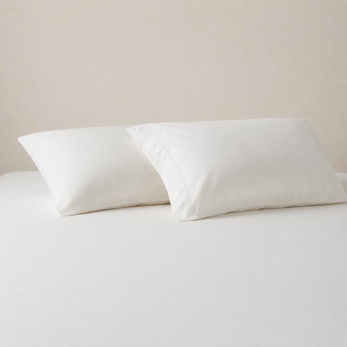3-Piece Reversible Comforter Bedding Set with 2 Pillowcases, Lightweight Microfiber Construction, Soft Quilted Design for Year-Round Use, Available in Full/Queen & King/California King