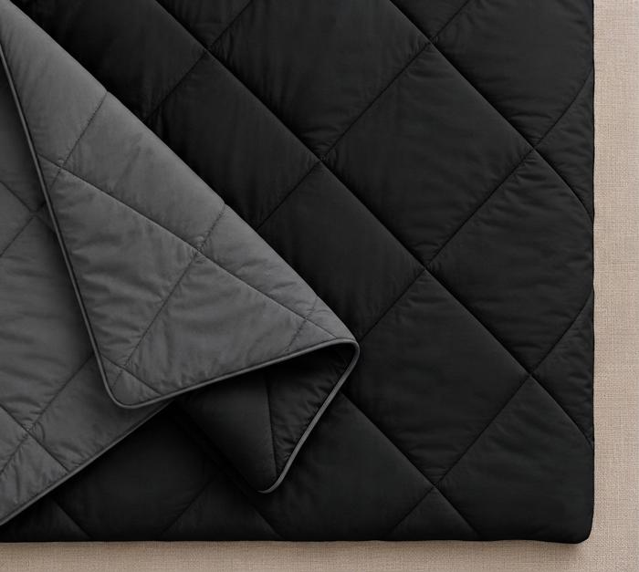 3-Piece Reversible Comforter Bedding Set with 2 Pillowcases, Lightweight Microfiber Construction, Soft Quilted Design for Year-Round Use, Available in Full/Queen & King/California King